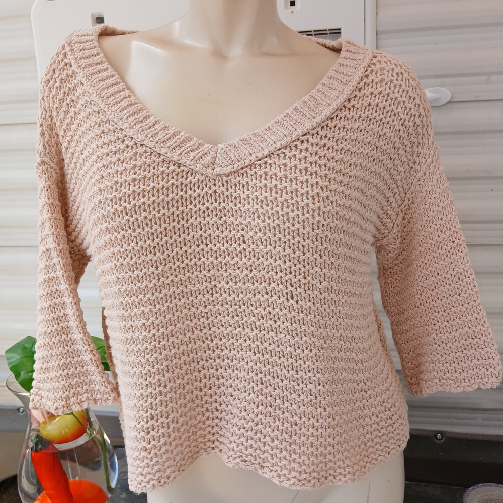 Free People Women's V-Neck Sweater in Soft Pink .